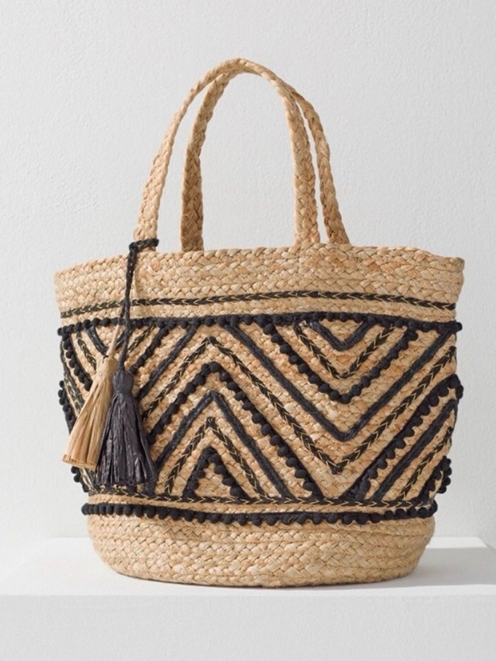 Chicos Pom Pom Jute Bag like new. Boho style